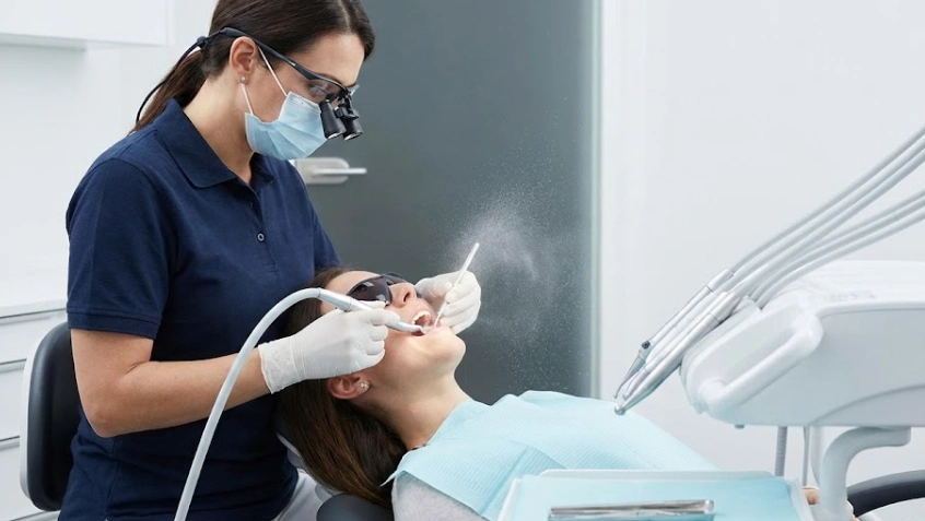 pulizia professionale con tecnologia airflow moderna
