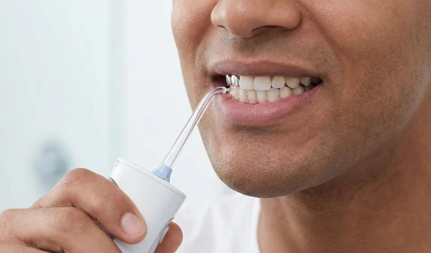 vee-flossimine pärast grillz-i kandmist