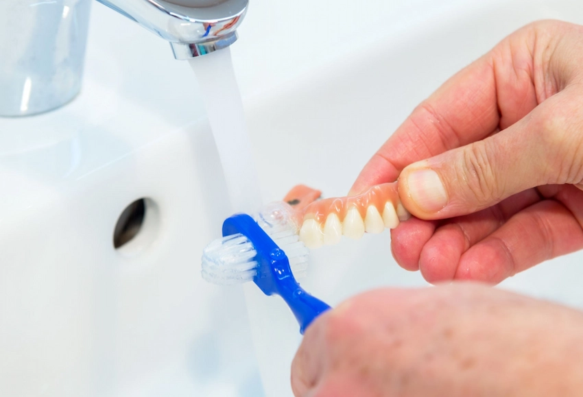 what denture adhesive doesn't cause dry mouth what denture adhesive doesn't cause dry mouth