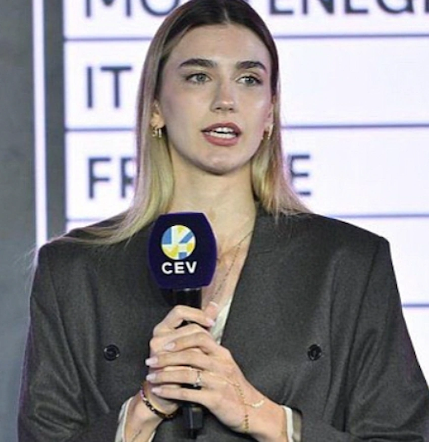 dilay ozdemir teeth 2026 dilay ozdemir teeth 2026
