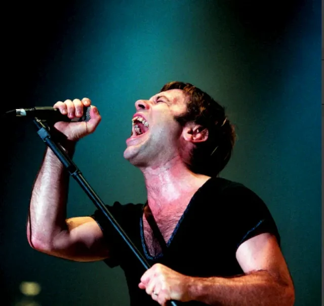 bruce dickinson teeth in 2000 bruce dickinson teeth in 2000