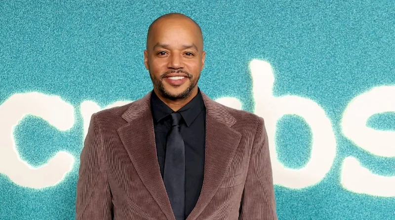 donald faison hollywood smile