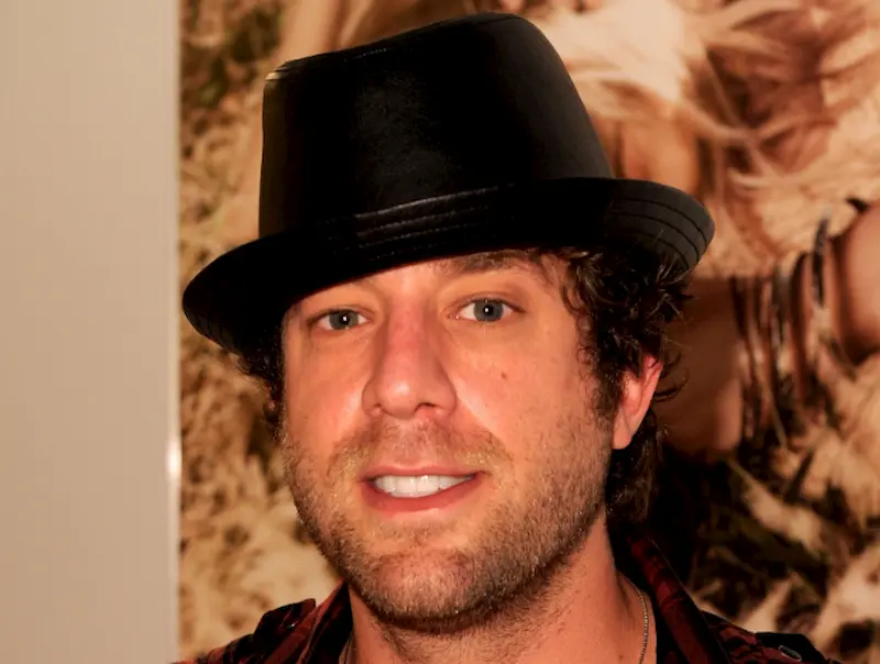 elliott yamin teeth in 2010