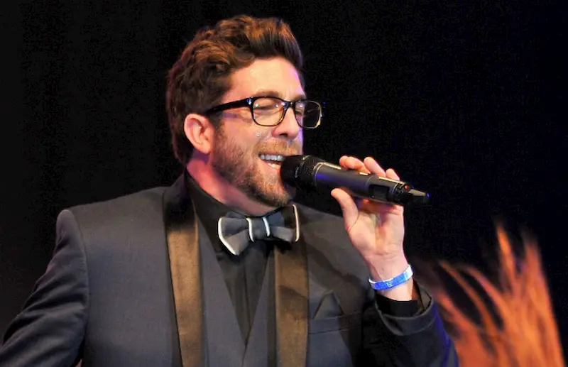 elliott yamin teeth in 2015