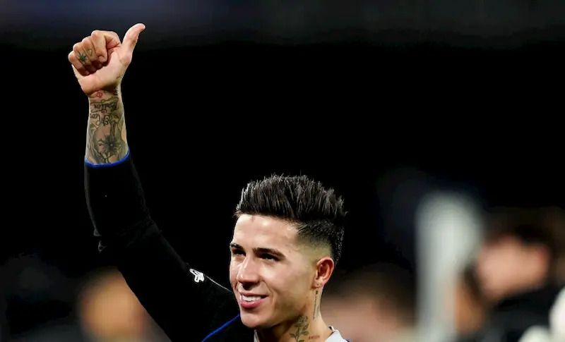 enzo fernandez teeth in 2026