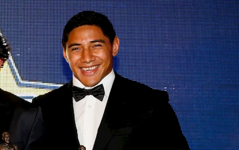 jason taumalolo teeth in 2015