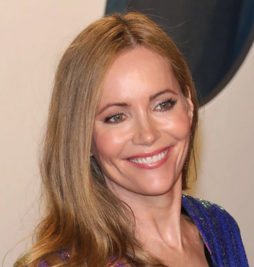 leslie mann teeth 2020 leslie mann teeth 2020