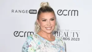 olivia bowen teeth in 2023