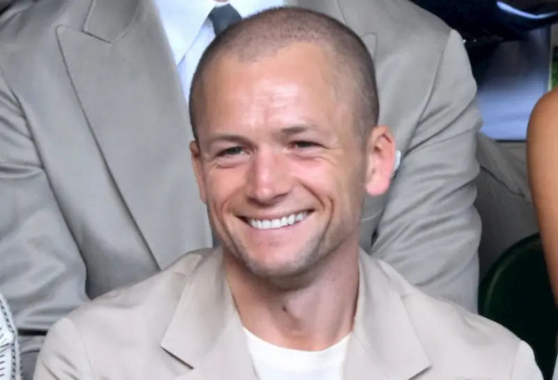 denti di taron egerton 2026 denti di taron egerton 2026