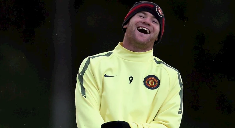 wayne rooney teeth in 2010