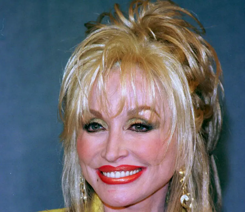 dolly parton teeth in 2000