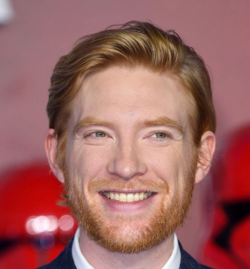 domhnall gleeson teeth 2020