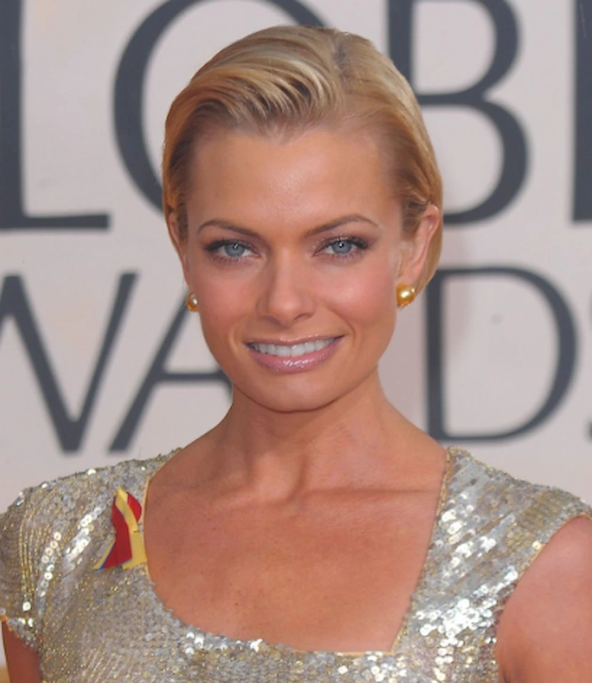jaime pressly teeth 2010