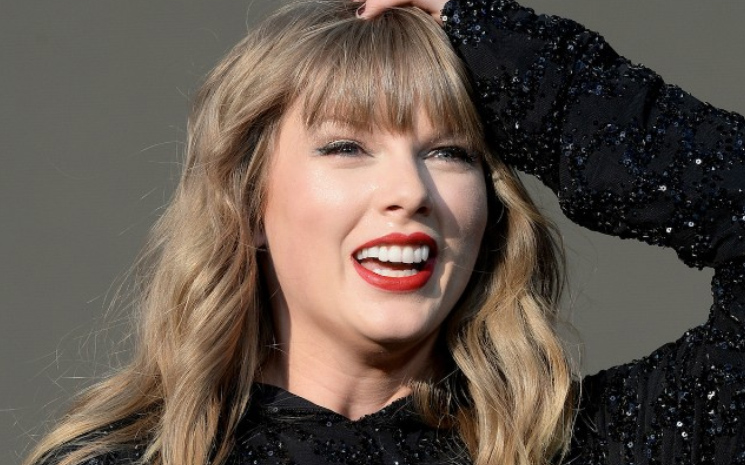 Did Taylor Swift Get Veneers?